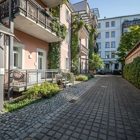 Coview - Neustadt - Küche - Terrasse - Highspeed Wlan Apartment