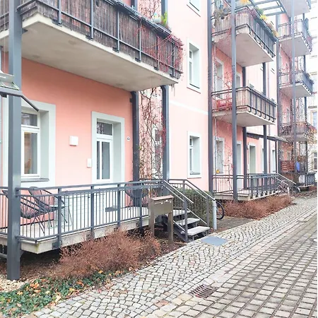 Apartment Coview - Design Mit Vollausgestatteter Kueche, Terrasse, Eigenem Zugang, Highspeed Wlan Dresden