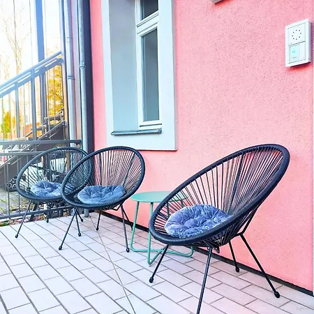 Apartment Coview - Design Mit Vollausgestatteter Kueche, Terrasse, Eigenem Zugang, Highspeed Wlan